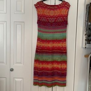 Lines knit sleeveless dress